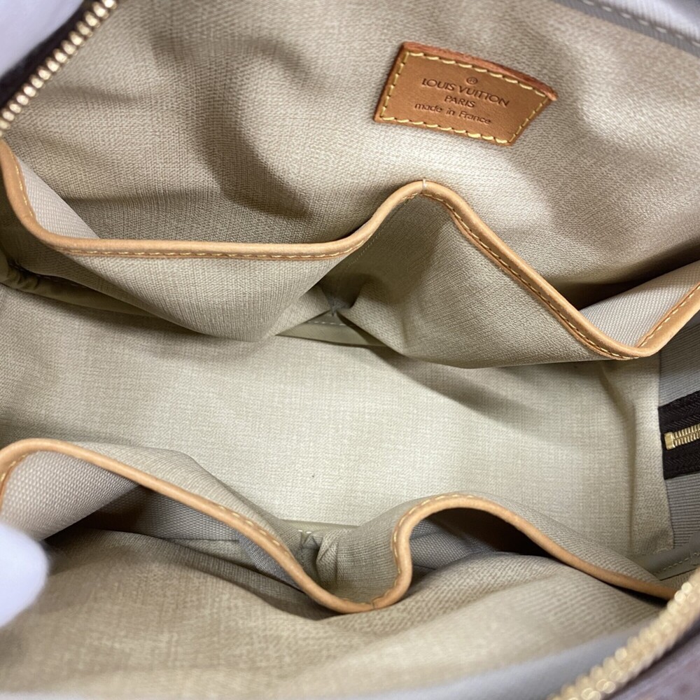 LOUIS VUITTON Brown Monogram Bag - Picture 4 of 11